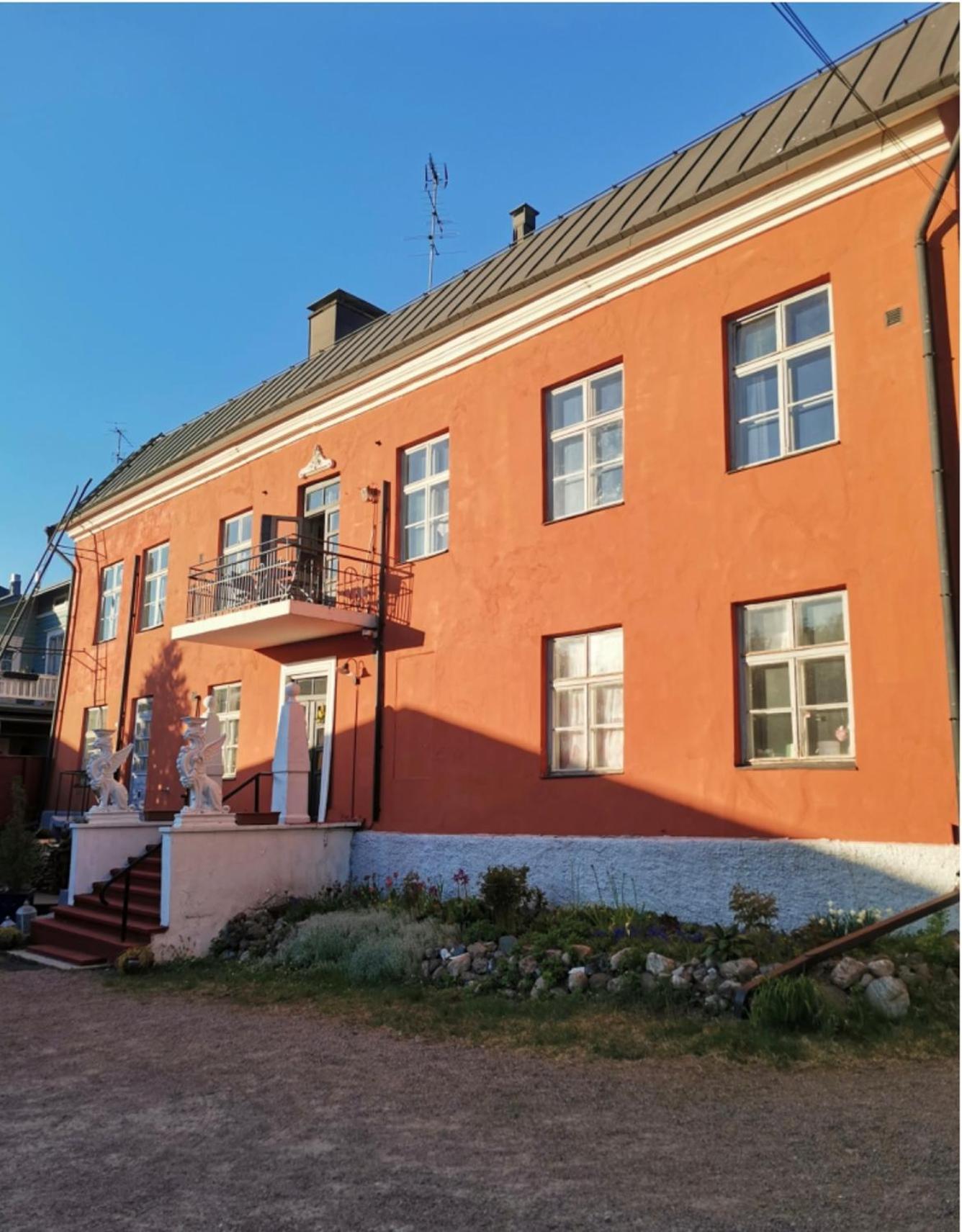 Remuganes suite - Porvoon Linna Buitenkant foto